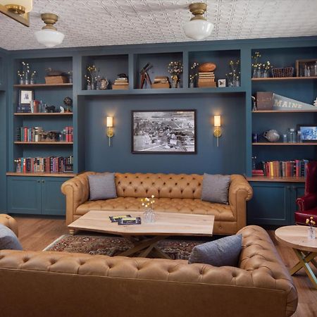 Hotel Ursa Orono Екстериор снимка